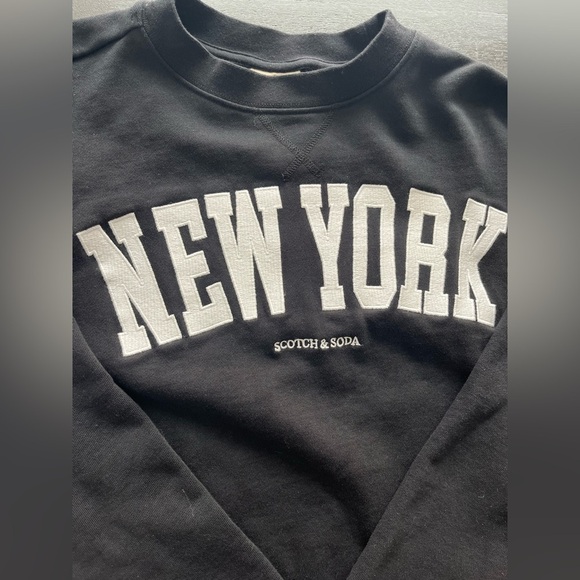 Scotch & Soda New York Women's Black Sweatshirt Size Small Pullover - Picture 3 of 5